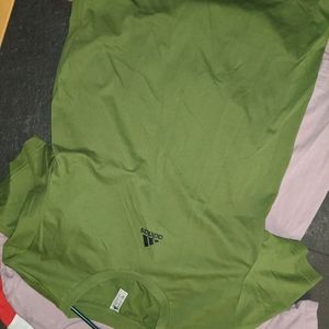 Adidas t shirt